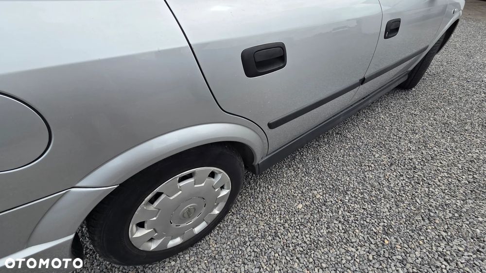 Opel Astra 1.4 Elegance - 22
