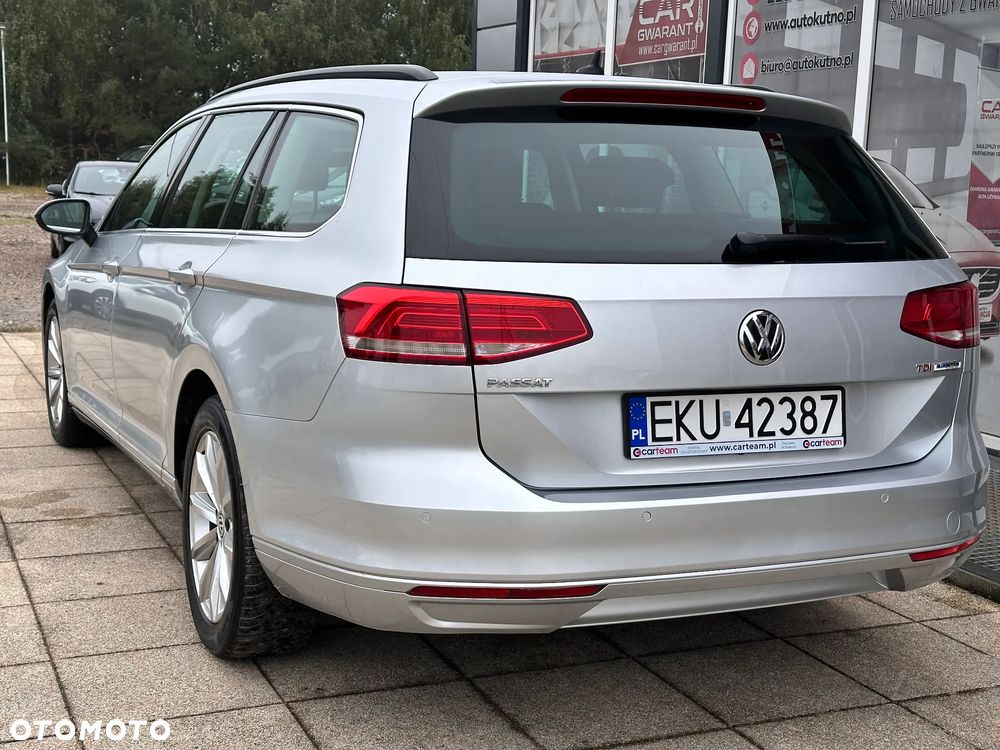 Volkswagen Passat - 21