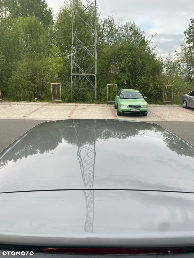 Volkswagen Golf - 6