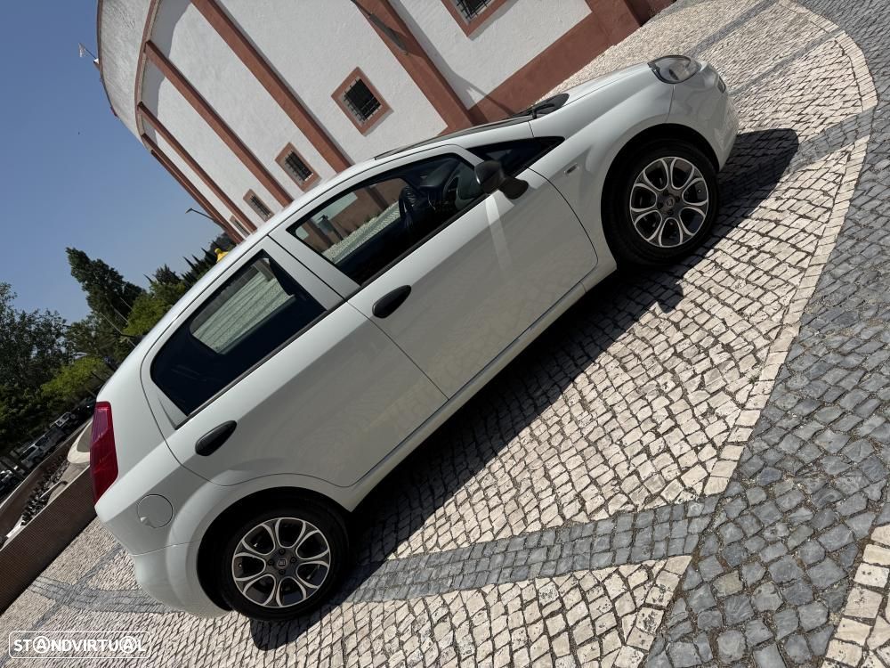 Fiat Punto 1.2 Easy S&S - 11