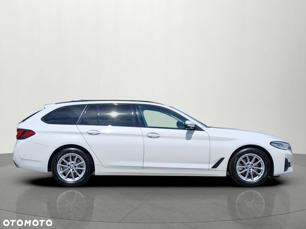 BMW Seria 5 518d - 8