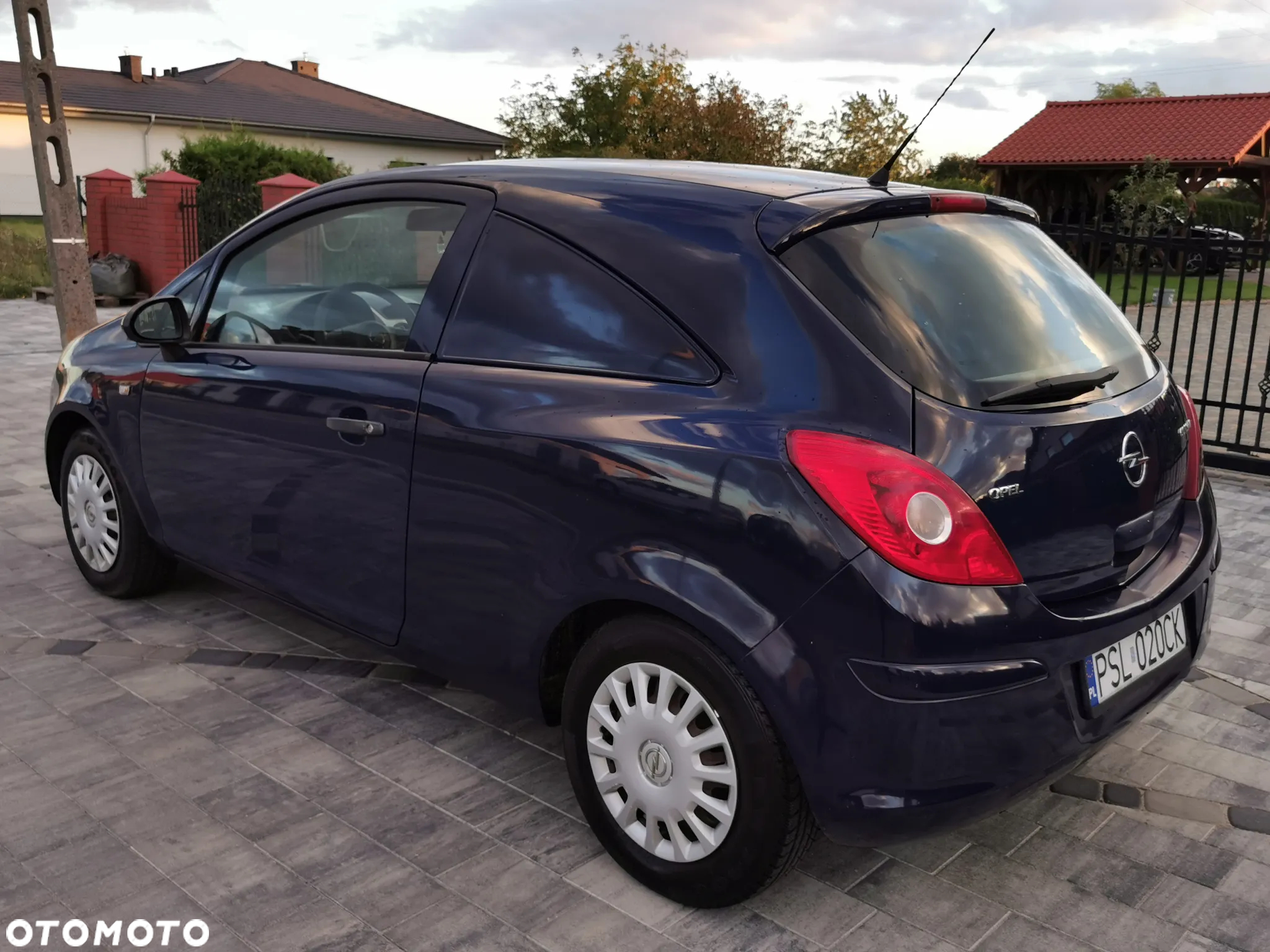 Opel Corsa 1.2 16V Enjoy - 3