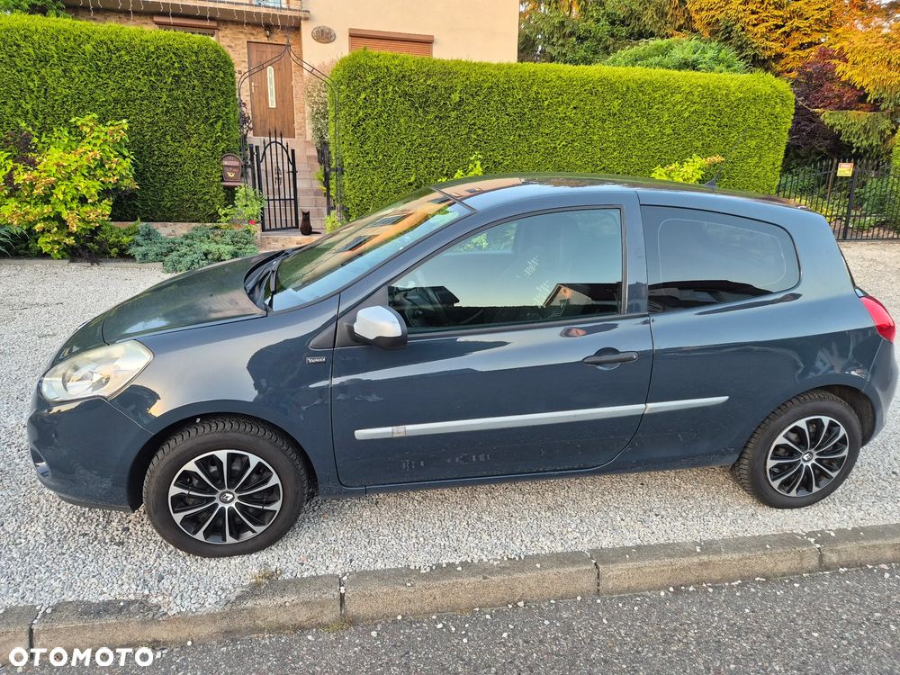 Renault Clio 1.2 16V 75 Yahoo - 7
