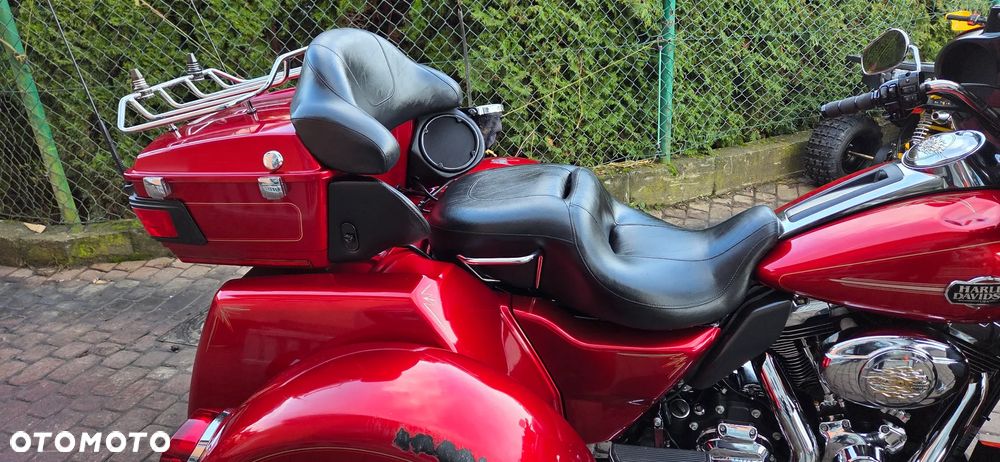 Harley-Davidson FLH Electra Glide - 37