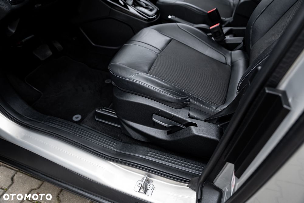 Ford B-MAX 1.6 Titanium - 18