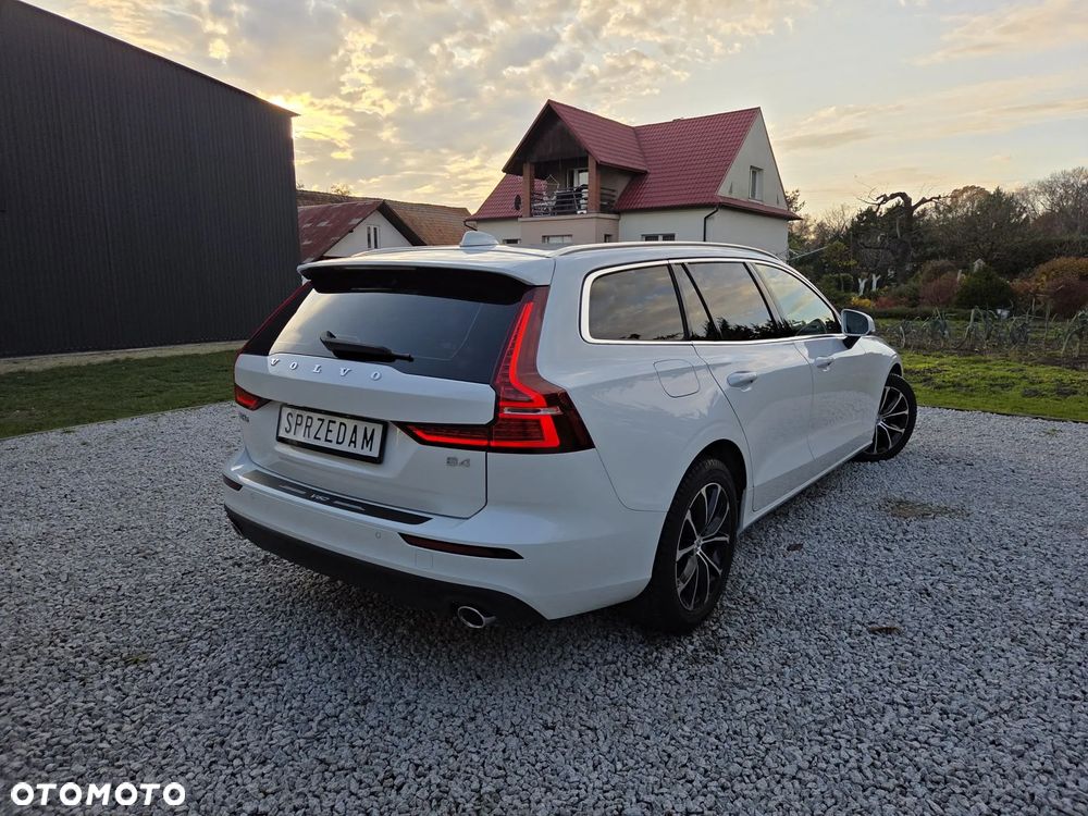 Volvo V60 B4 D Geartronic Momentum Pro - 26