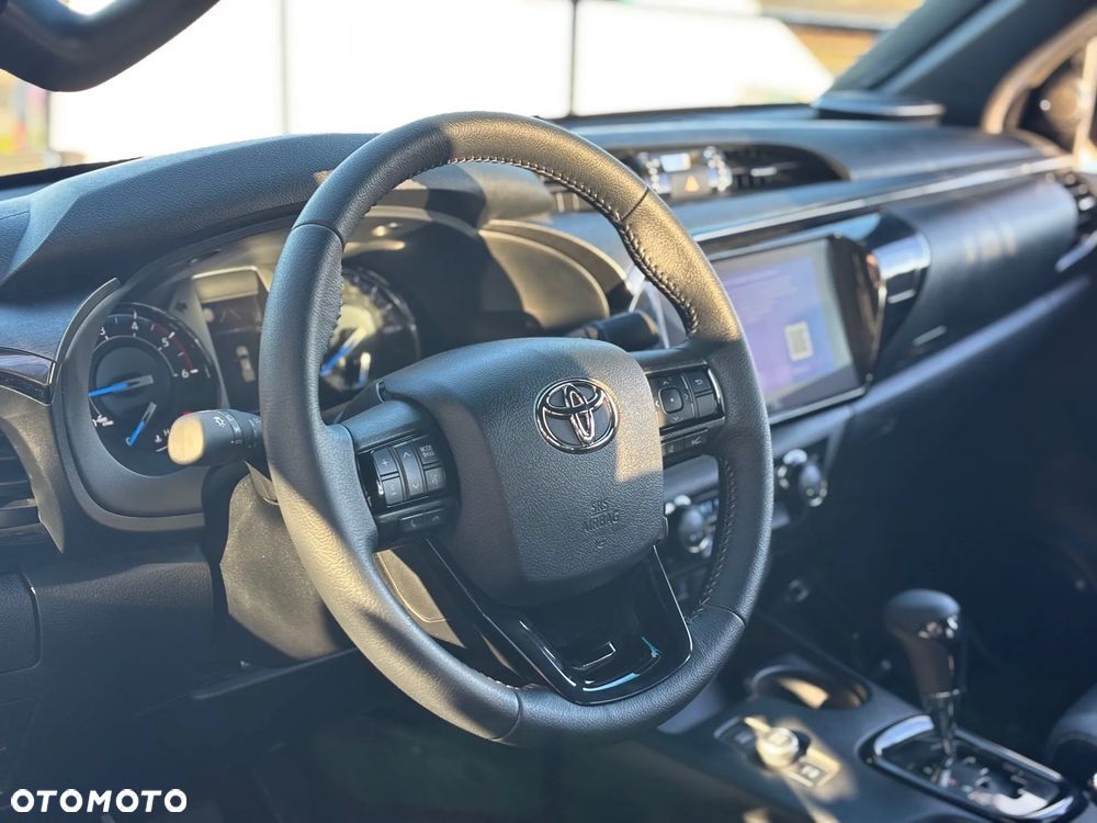 Toyota Hilux 2.8 D-4D Double Cab Invincible 4x4 - 18