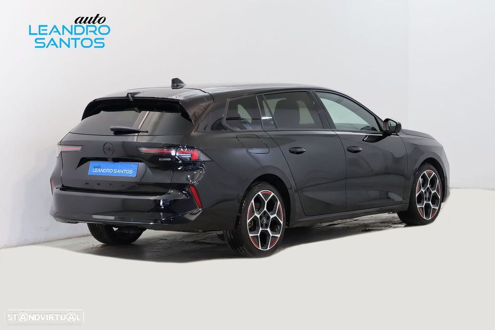 Opel Astra Sports Tourer - 3