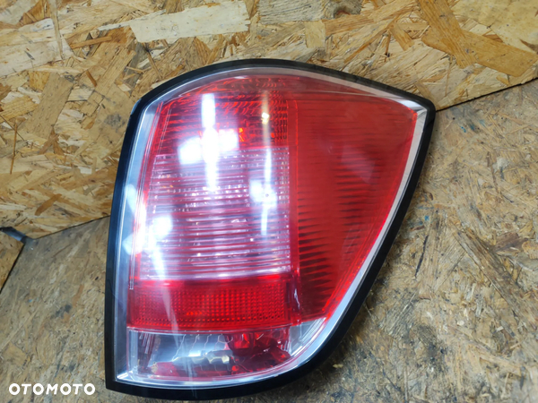 lampa tył tylna lewa / prawa kompletna do OPEL Astra H III KOMBi 04-