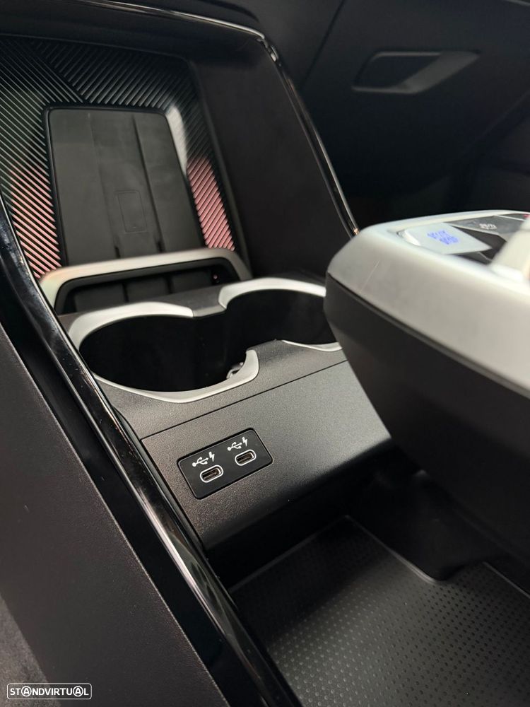 BMW iX2 xDrive30 Pack Desportivo M Pro - 17