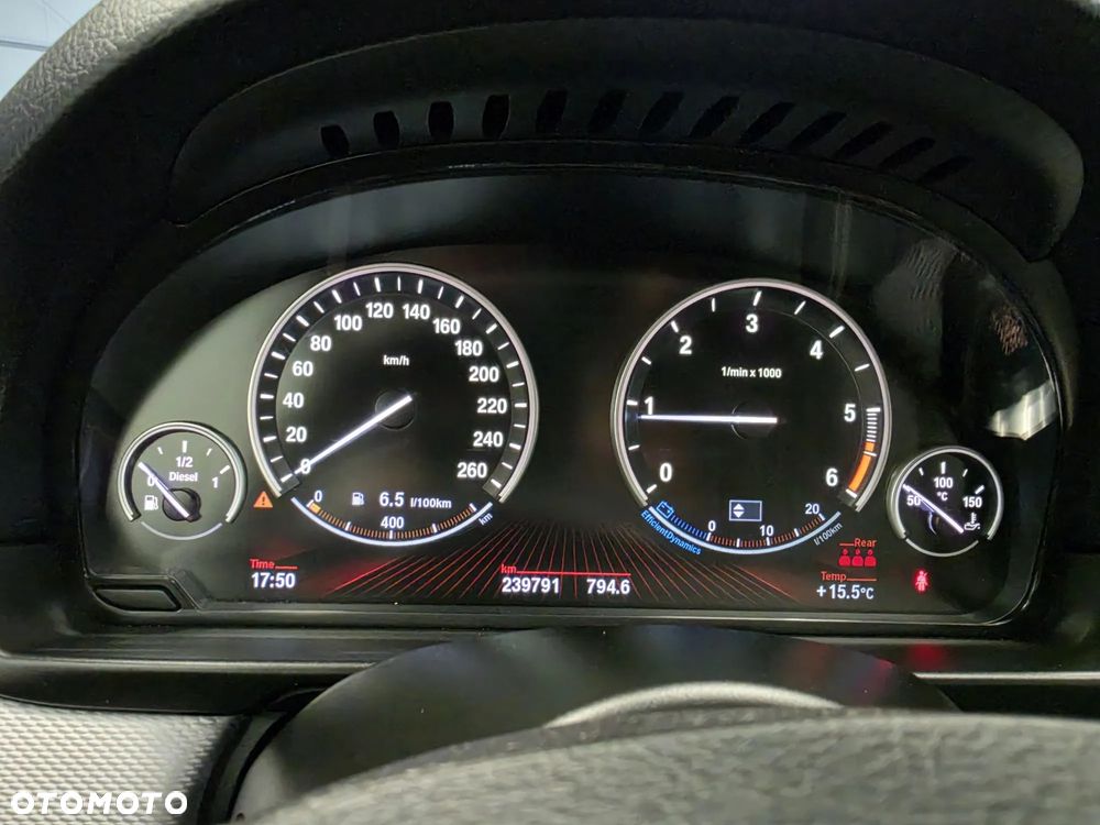 BMW Seria 5 - 36