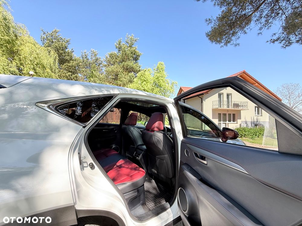Lexus NX 200t F Sport AWD - 28