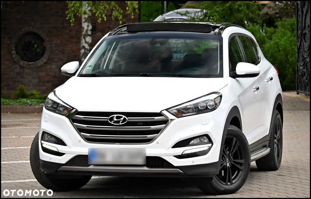 Hyundai Tucson 2.0 CRDi 4WD Automatik 25 Jahre - 2