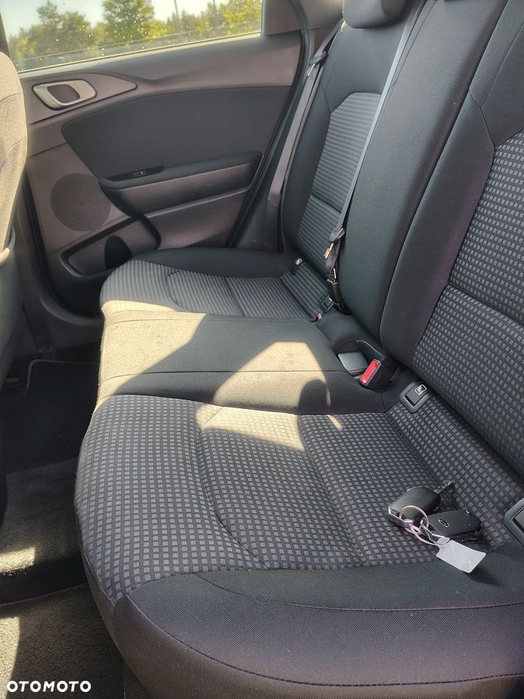 Kia Ceed 1.0 T-GDI ISG GT Line - 36
