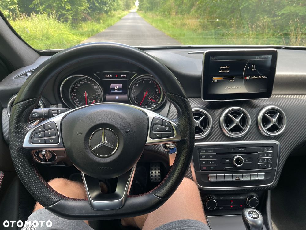 Mercedes-Benz Klasa A 180 AMG Line - 12