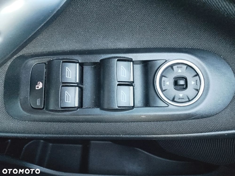 Ford S-Max 2.0 TDCi Trend - 22