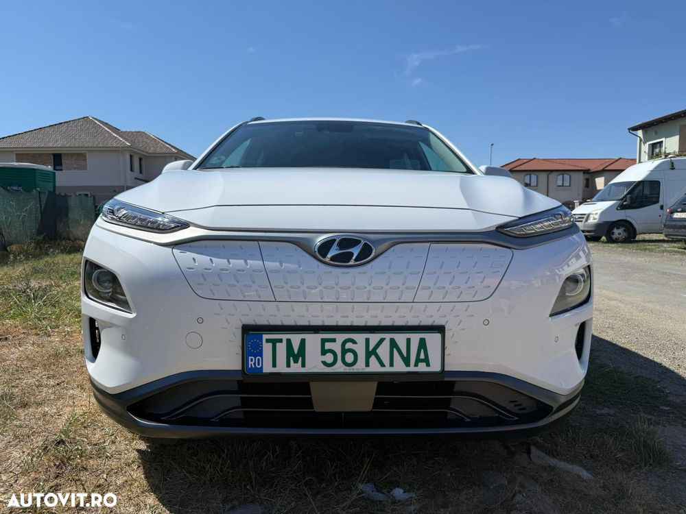 Hyundai KONA 204CP Luxury+ - 2