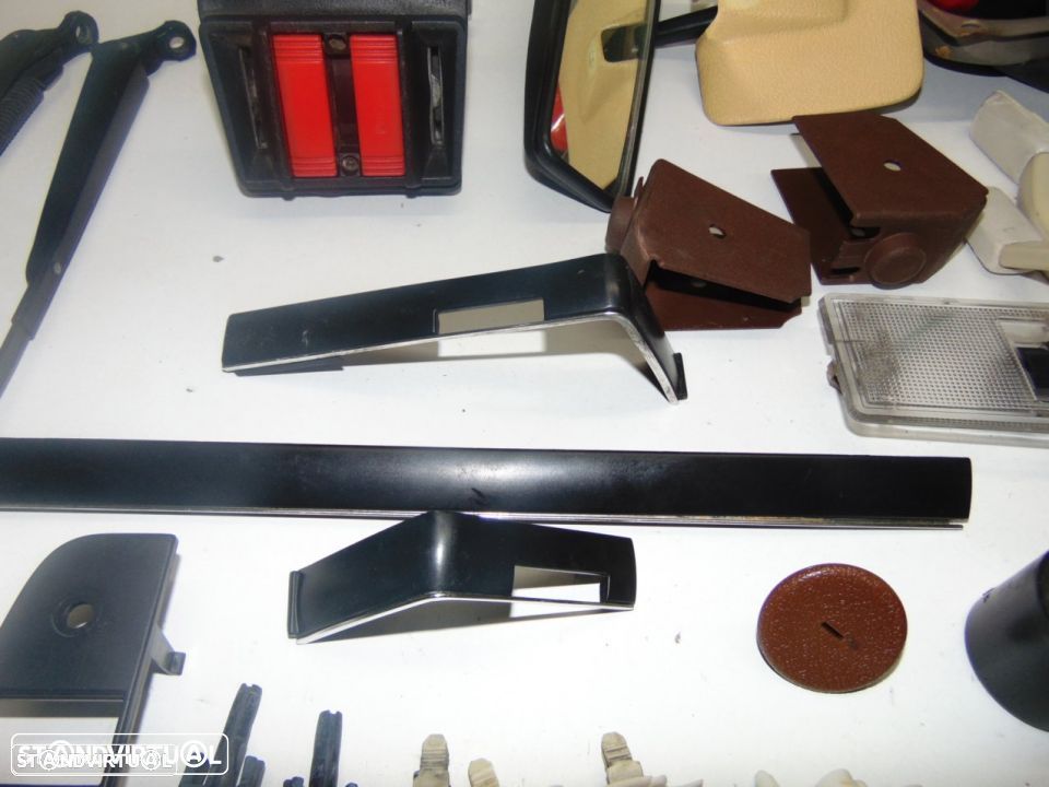 Volvo 244 - várias peças pequenas - 4