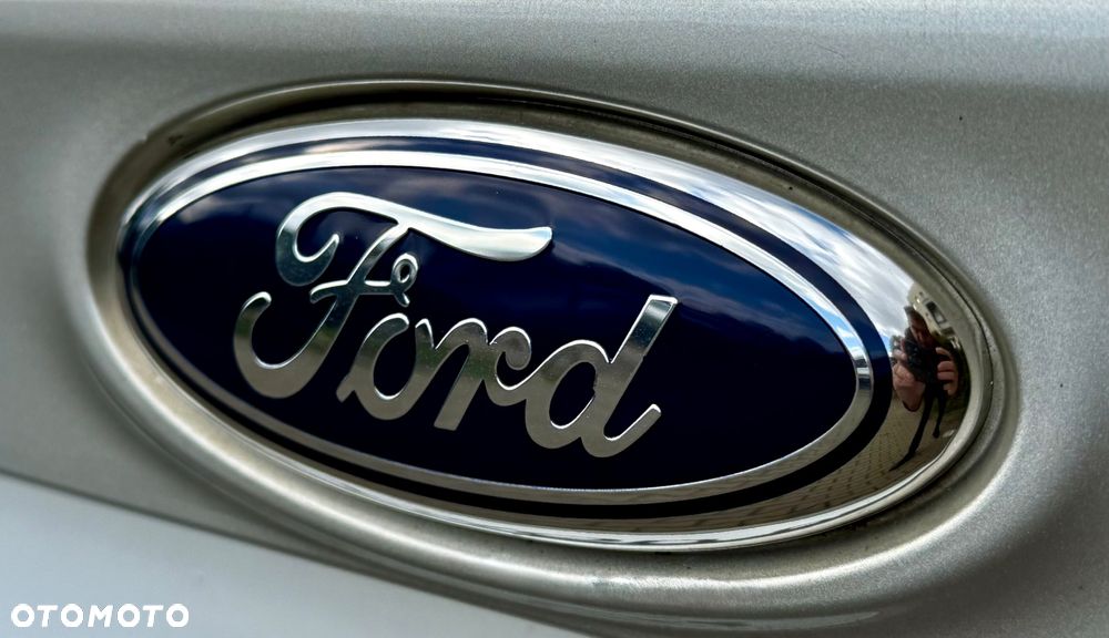 Ford Focus Turnier 1.6 EcoBoost Start-Stopp-System Titanium - 19