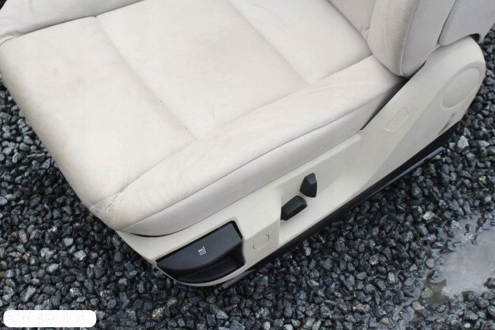 FOTELE KOMPLET JASNA SKÓRA BMW 5 KOMBI F11 - 2
