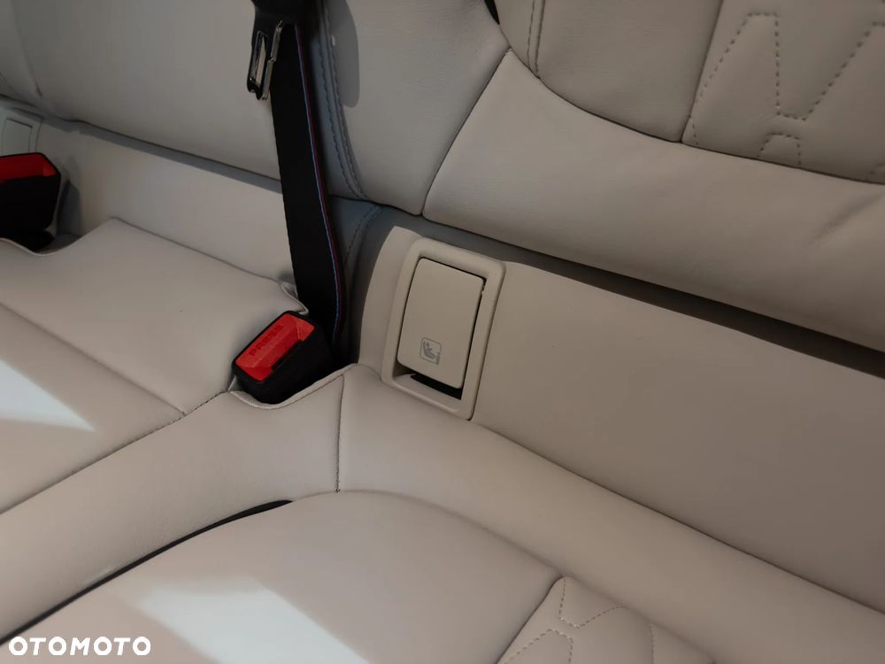 BMW X6 xDrive40d mHEV - 25