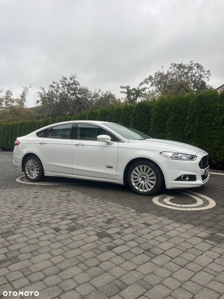 Ford Fusion - 5