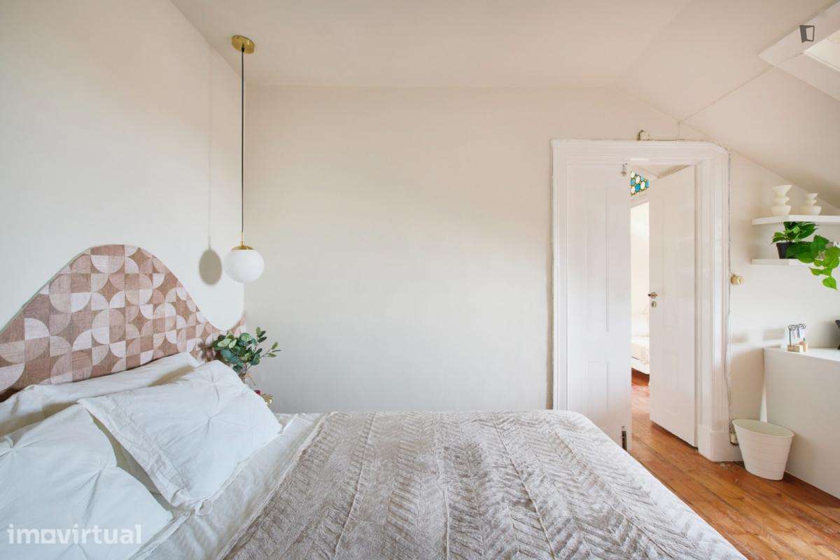 Quarto - localizado em Santos Lisbon - Grande imagem: 5/20