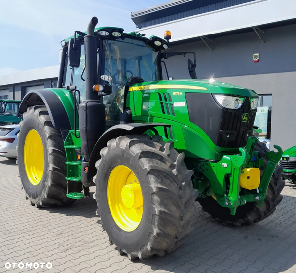 John Deere 6175M
