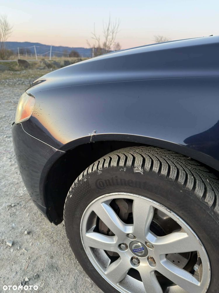 Volvo V70 D5 Momentum - 9