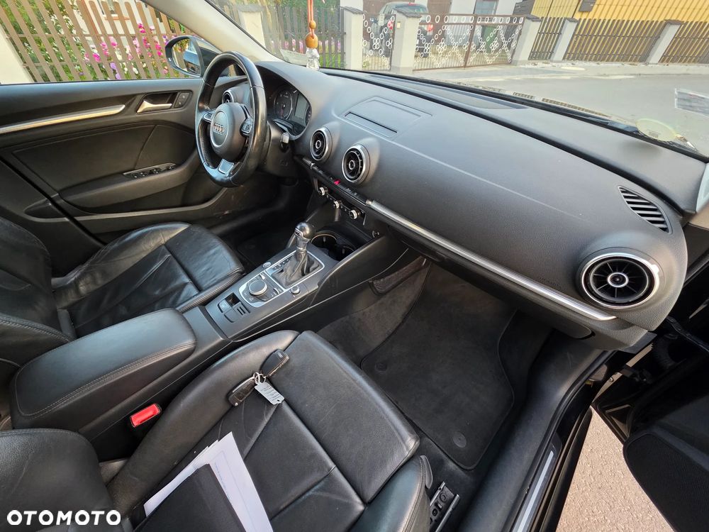 Audi A3 Sportback - 12