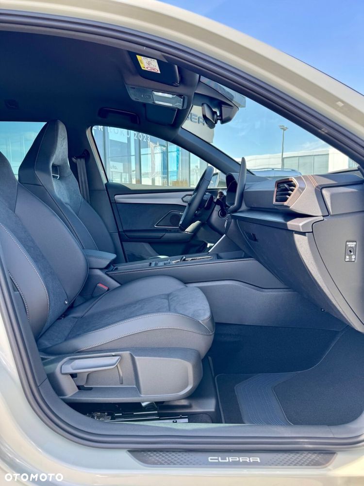 Cupra Leon Sportstourer - 32