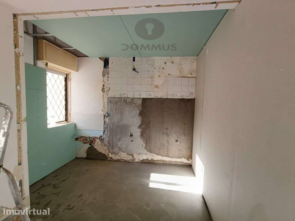 Apartamento T1 na Reboleira totalmente remodelado com terraço - Grande imagem: 5/23
