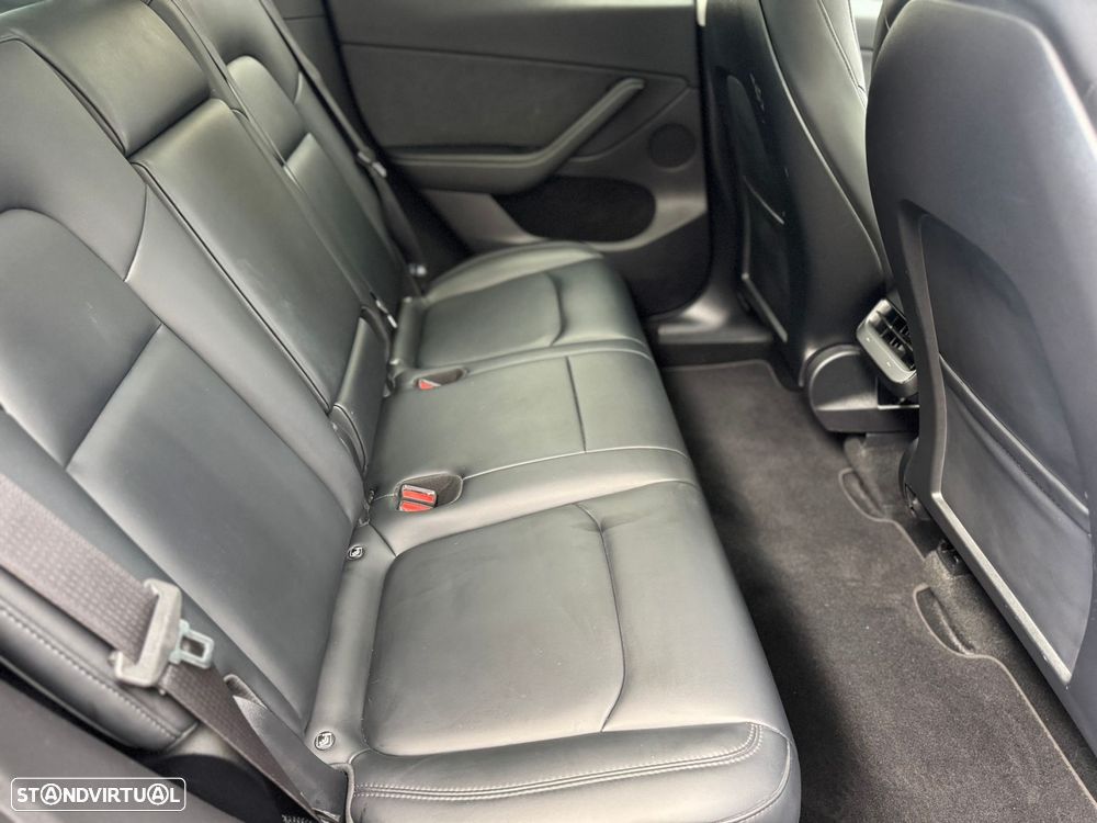 Tesla Model Y Tração Traseira - 46