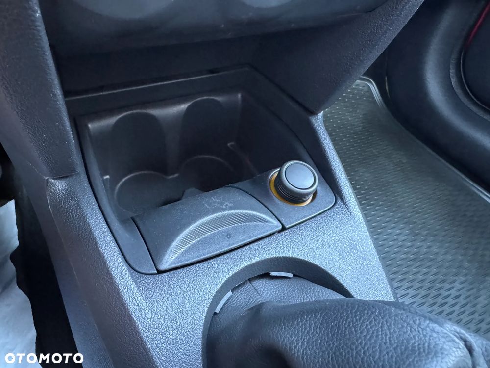 Renault Clio 1.2 Campus Authentique - 24