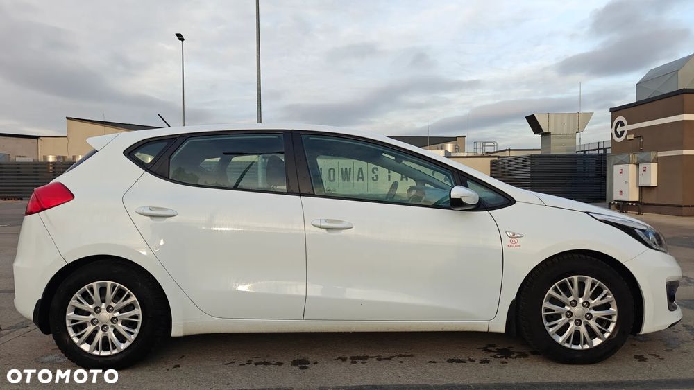 Kia Ceed 1.6 CRDi M - 5