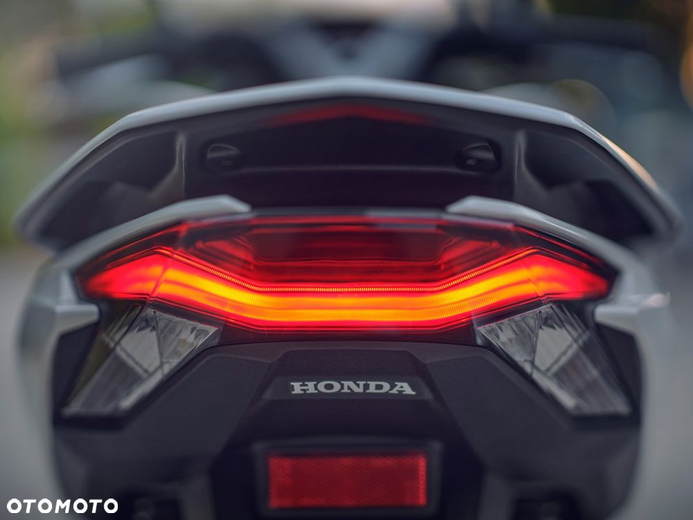 Honda PCX - 10