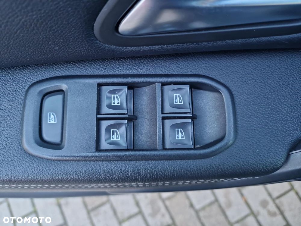 Dacia Duster 1.6 SCe Blackshadow 4x4 S&S - 14