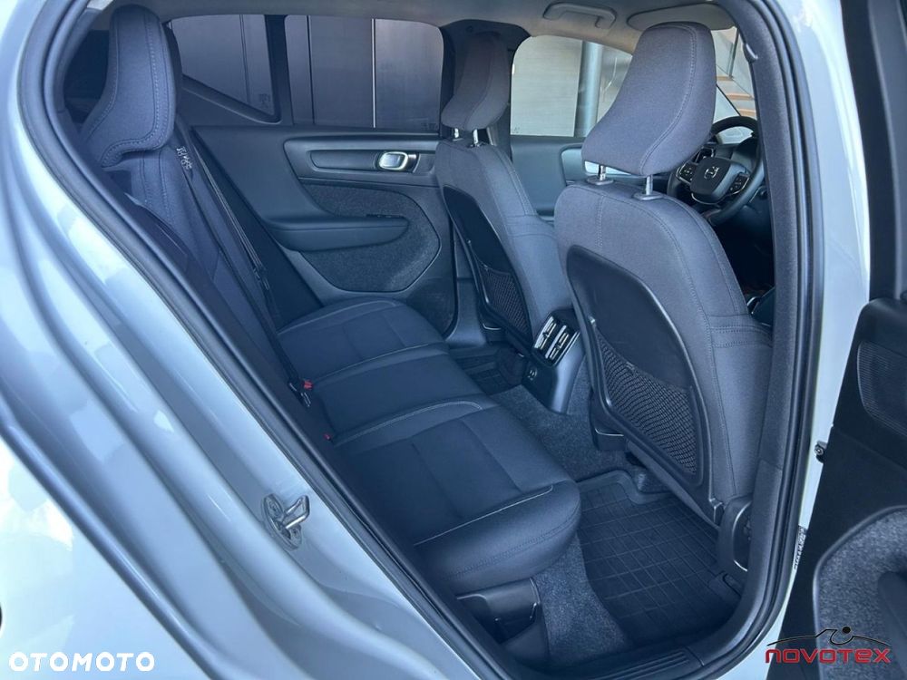 Volvo XC 40 - 18