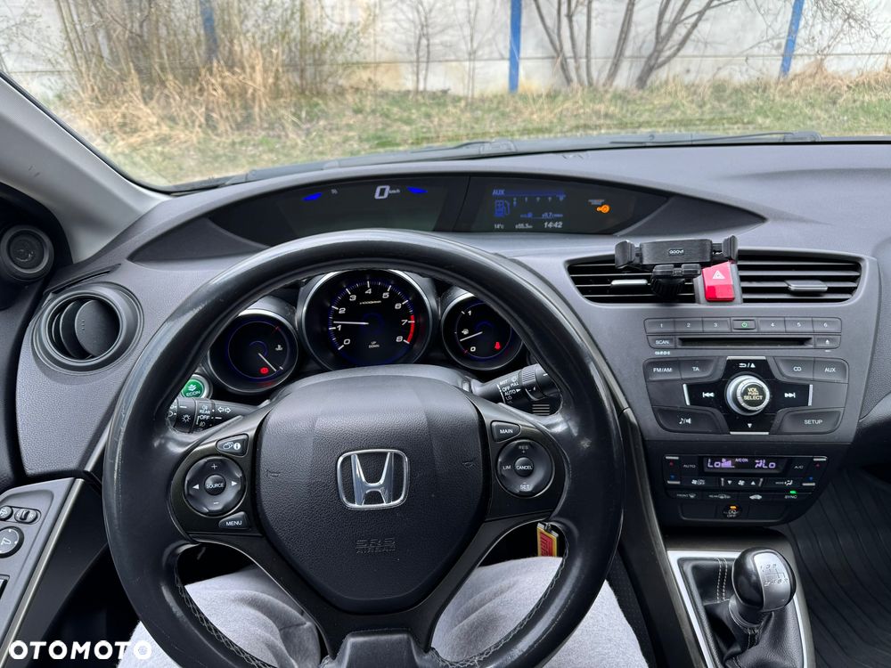 Honda Civic ver-1-8-comfort - 11