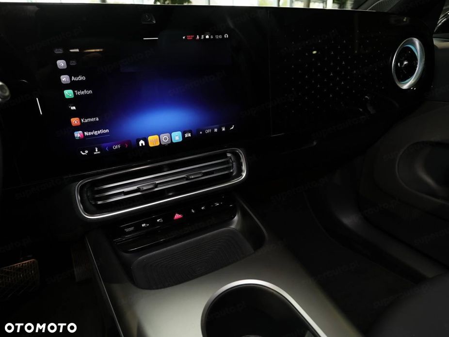 Mercedes-Benz CLA 200 mHEV 8G-DCT - 13