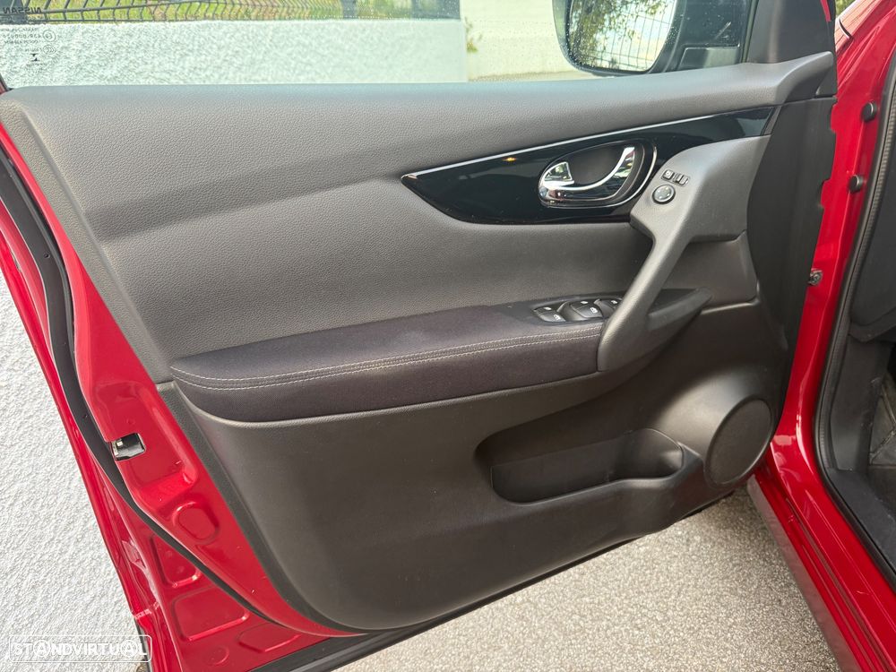 Nissan Qashqai 1.5 dCi N-Connecta Led - 10