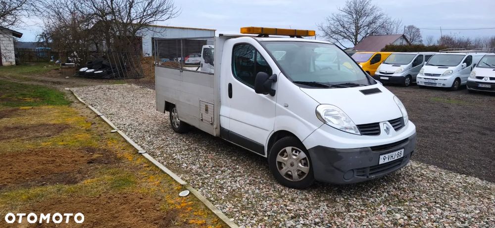 Renault Trafic - 18