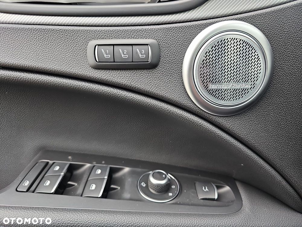Alfa Romeo Stelvio - 18