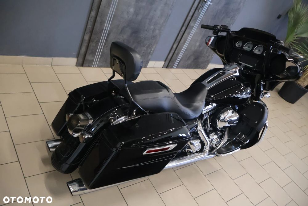 Harley-Davidson Touring Street Glide - 3