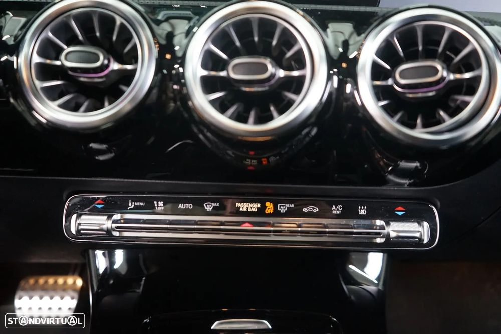 Mercedes-Benz CLA 250 e AMG Line - 31