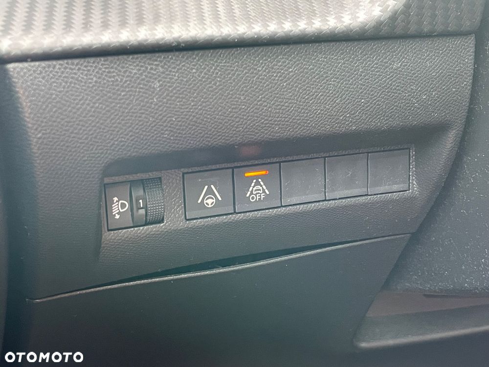 Peugeot 208 Allure Pack - 11