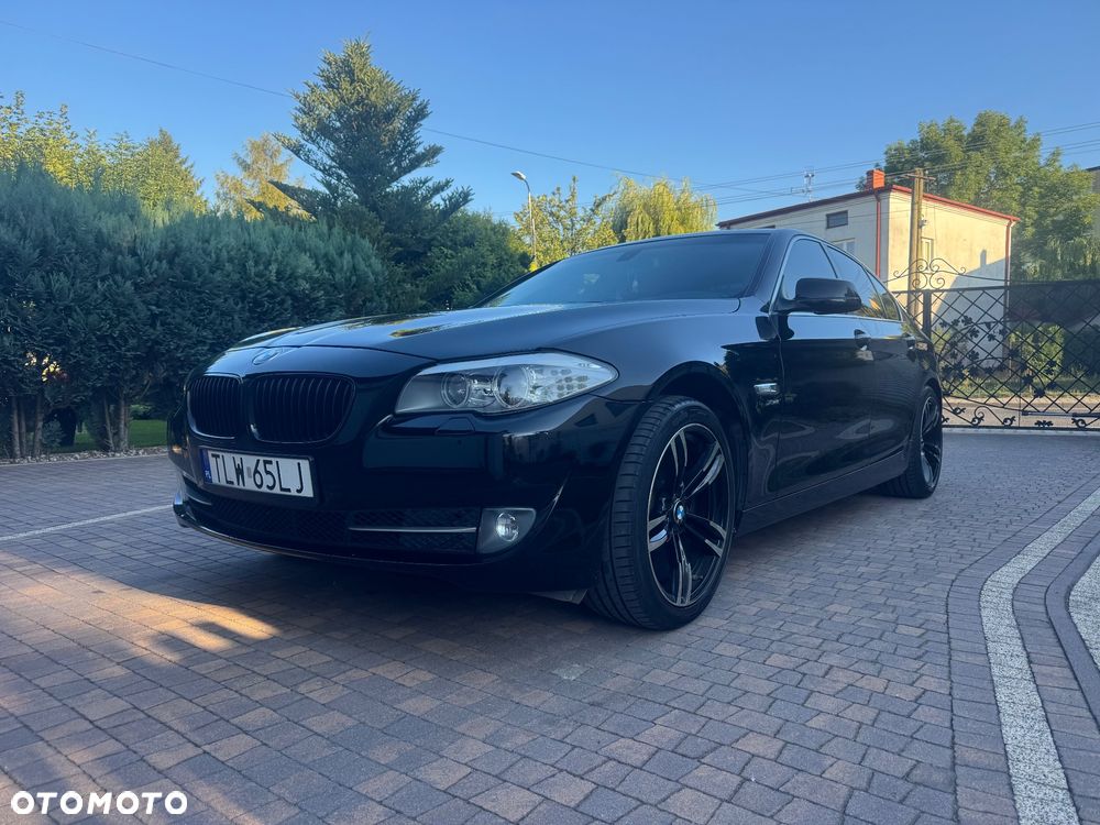 BMW Seria 5 528i xDrive - 2