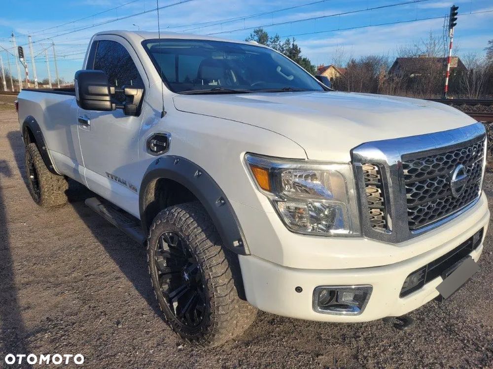 Nissan Titan - 6