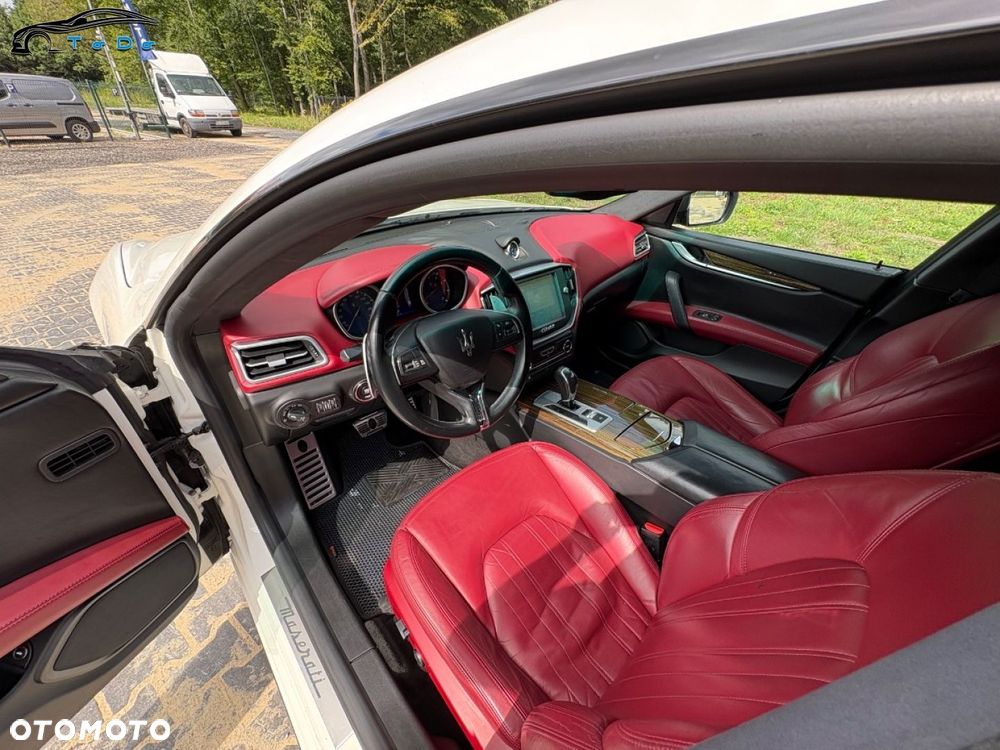 Maserati Ghibli Granlusso - 17