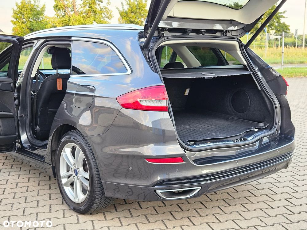 Ford Mondeo 2.0 EcoBlue Titanium - 23